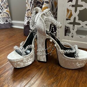 Sugar Thrillz White and Black Platform Heels
